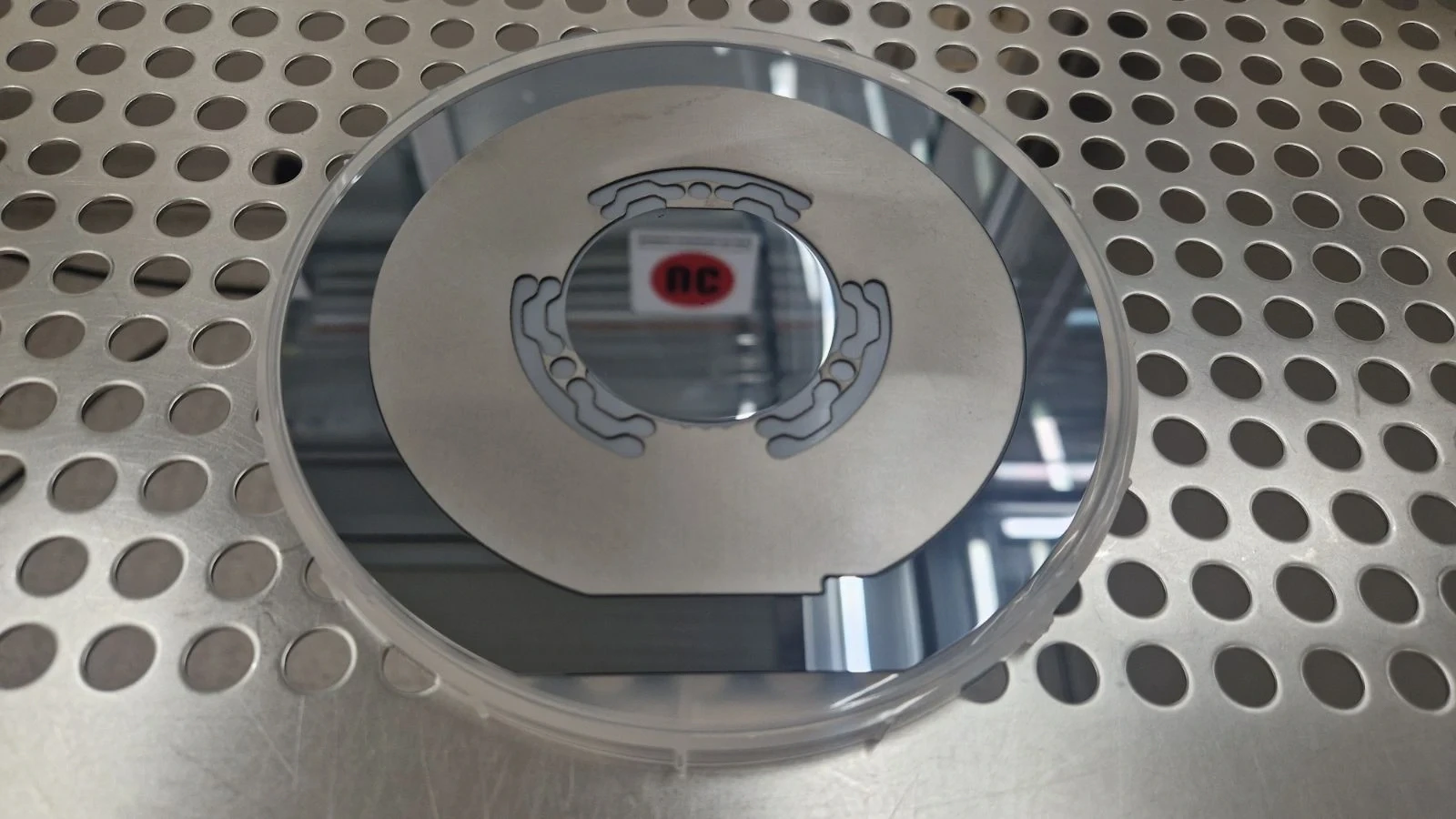 MetroFrame 2 inch to 200 mm wafer adapter product render